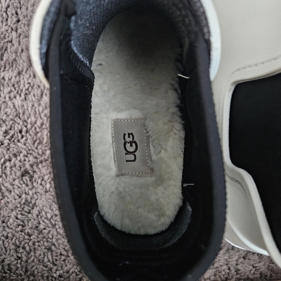 UGG Ashton Chelsea Boot White Size 11 NWOT Gorpcore - Picture 7 of 9